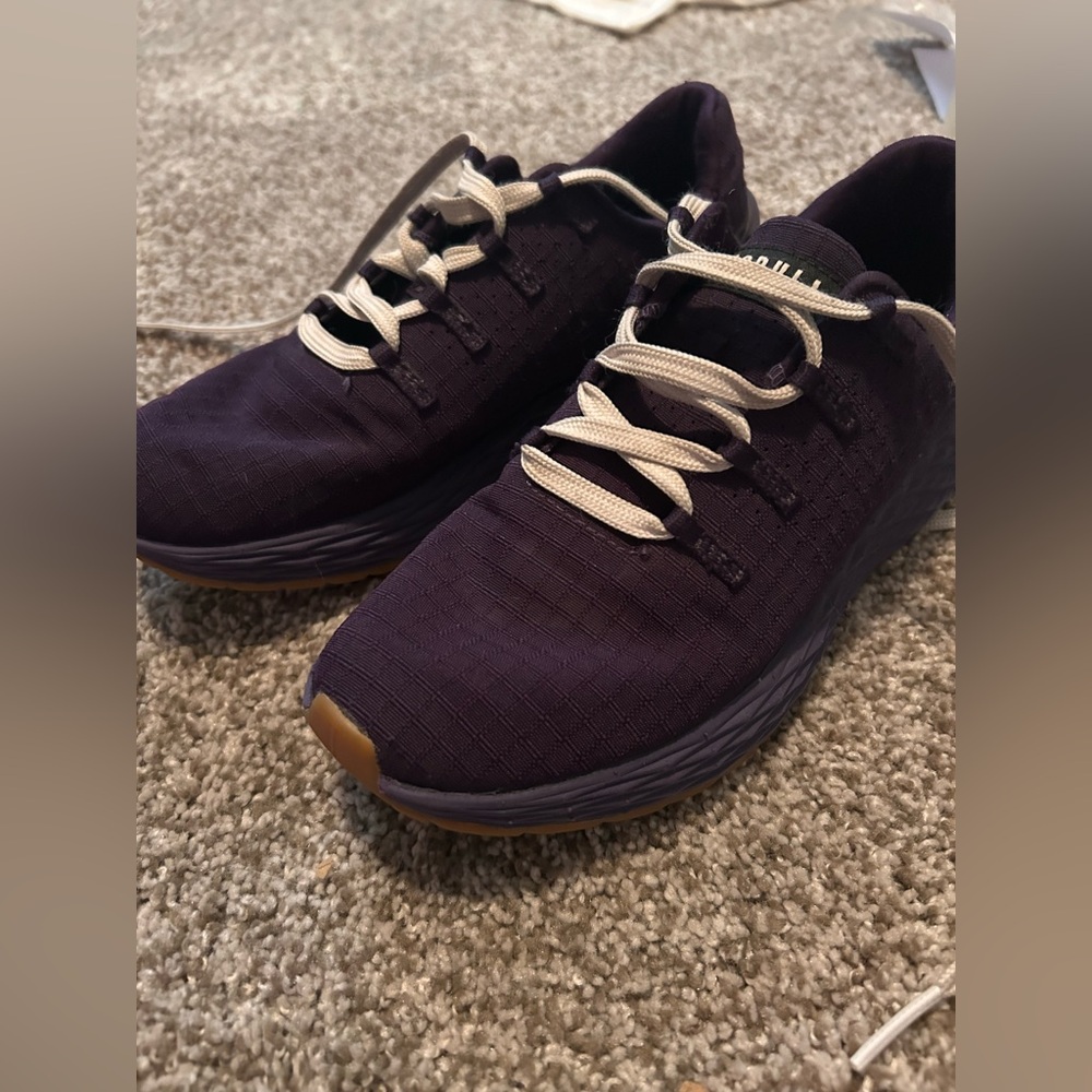 Womens Athletic Shoes